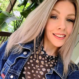 Meet your Posher, Maryse